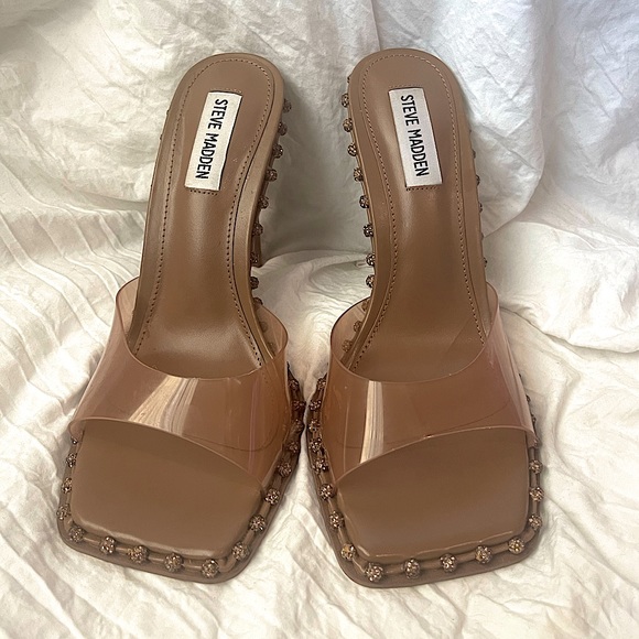 Steve Madden Shoes - STEVE MADDEN Square Toe Heels 🤎